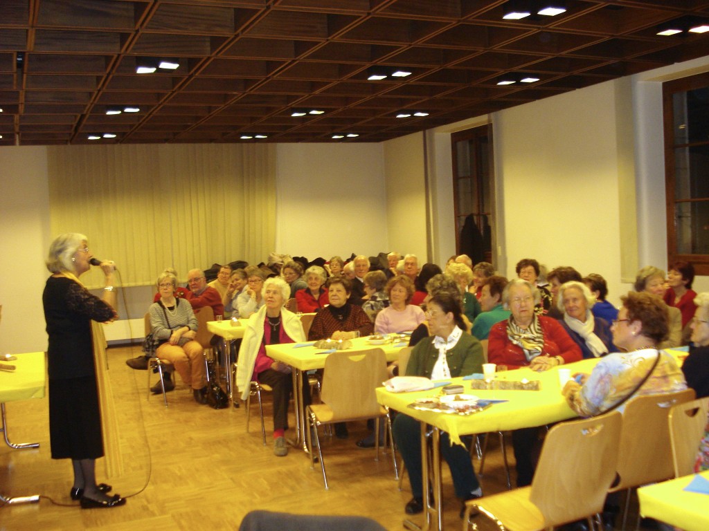 Les participants captivés par les contes du nord